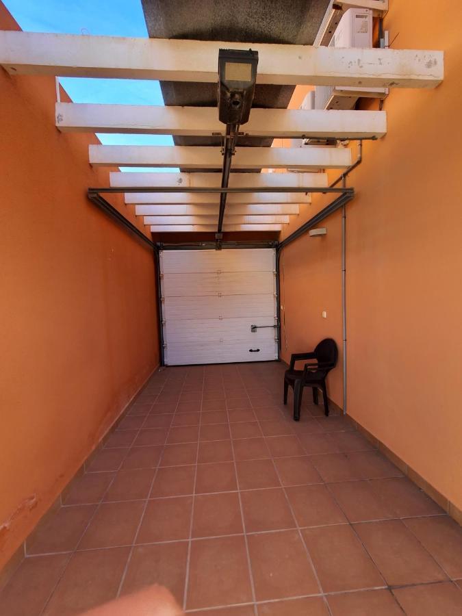 Con Piscina Privada Ferienhaus
